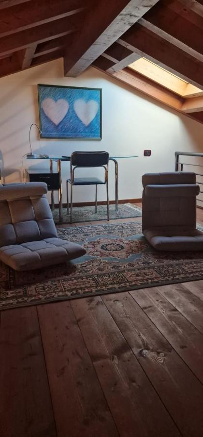 Gesuitirooms Sona Exteriér fotografie