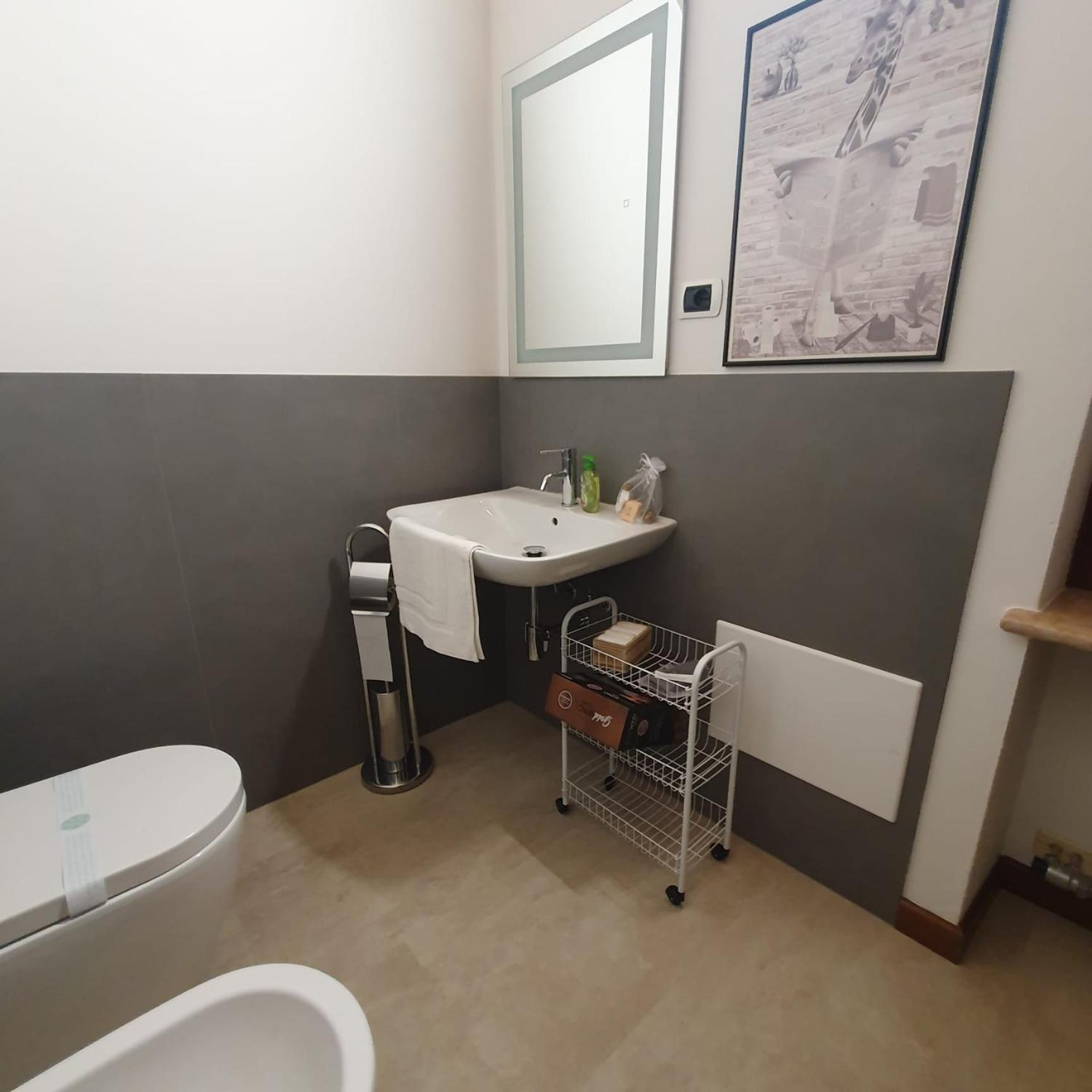 Gesuitirooms Sona Exteriér fotografie